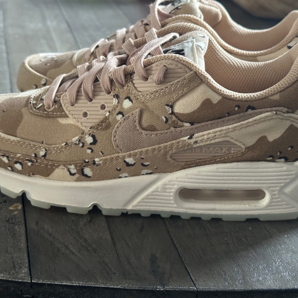 Nike Camo Air Max - Picture 2 of 6